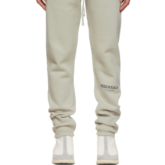 *SOLD** Essential sweatpants - Picture 5 of 5